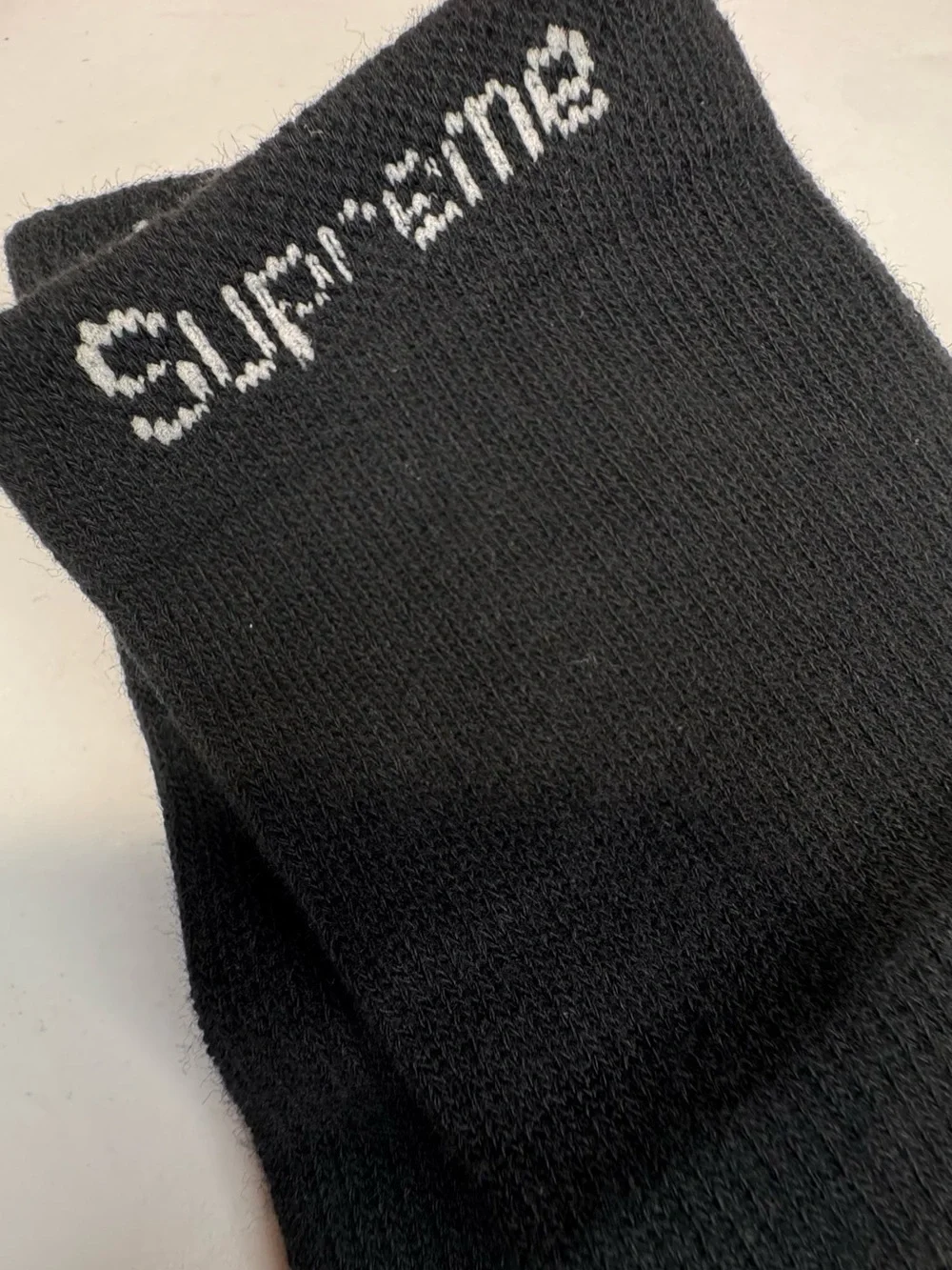New Supreme x Hanes Crew Socks 2 Pairs Men's Size 6-12 Black Cotton Stretch